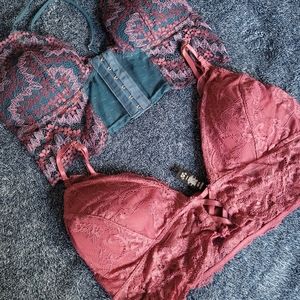 2 Bralettes (Dynamite)